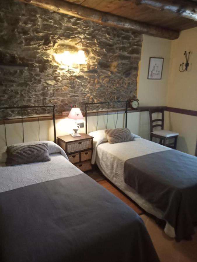Apartmán Casa Coix Escas Exteriér fotografie