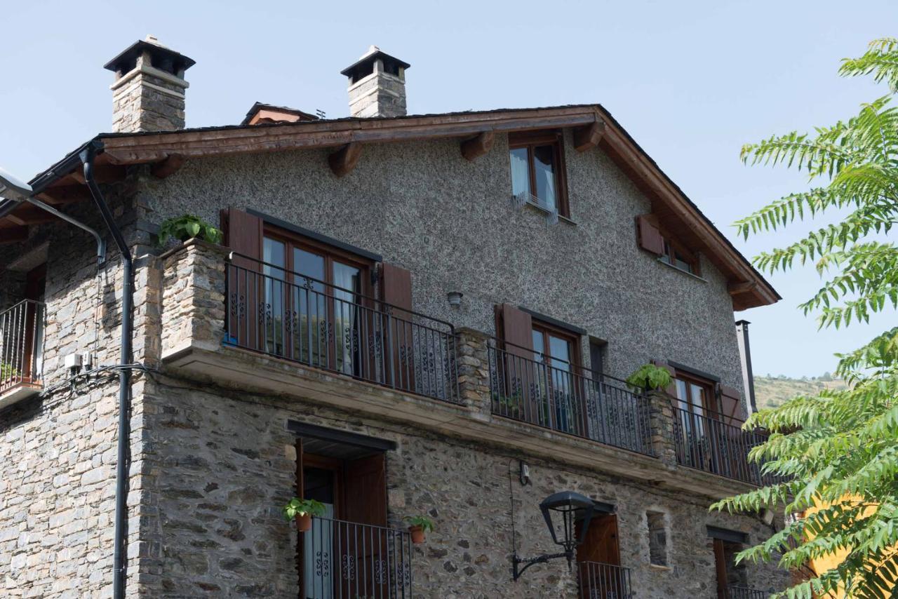Apartmán Casa Coix Escas Exteriér fotografie